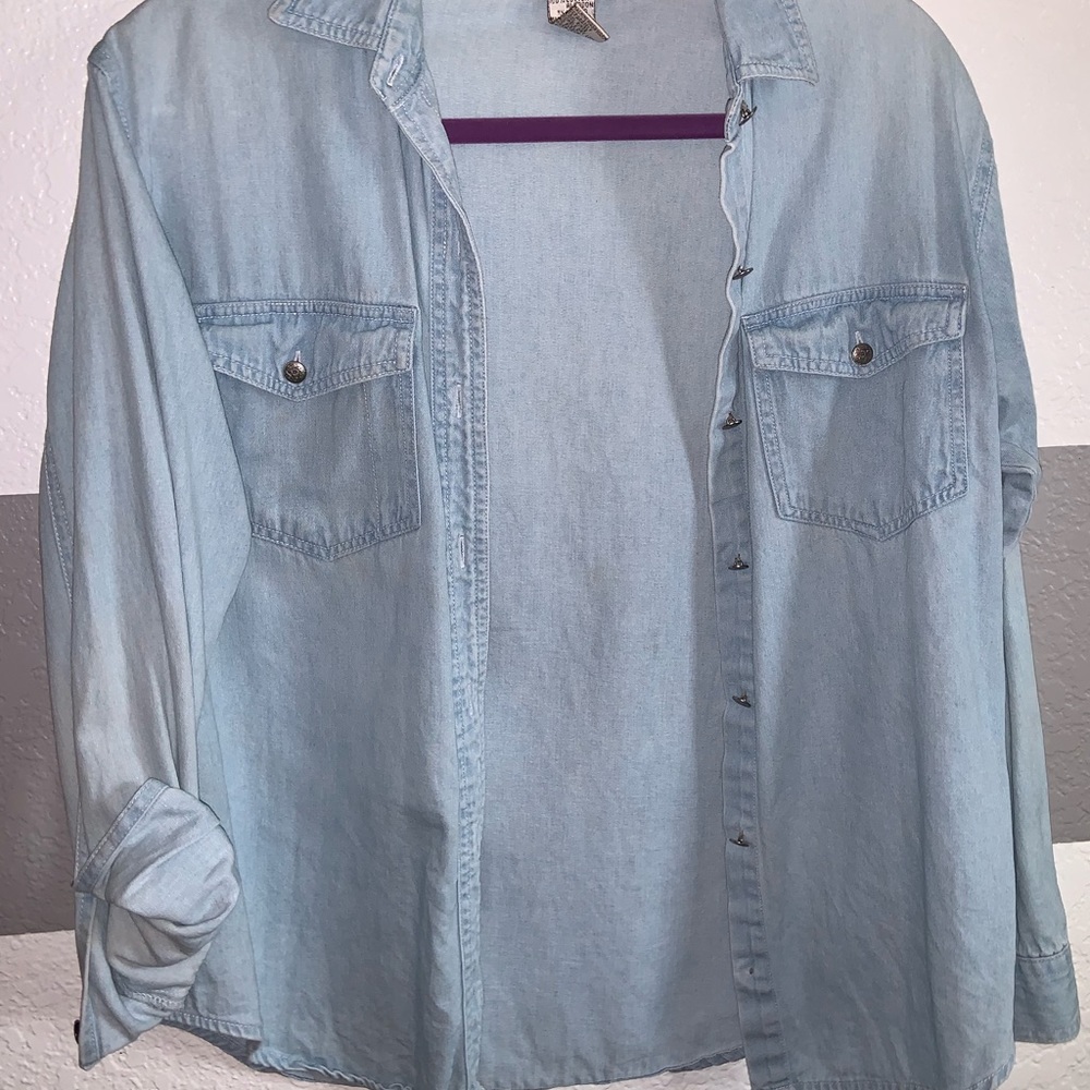 Light wash denim
